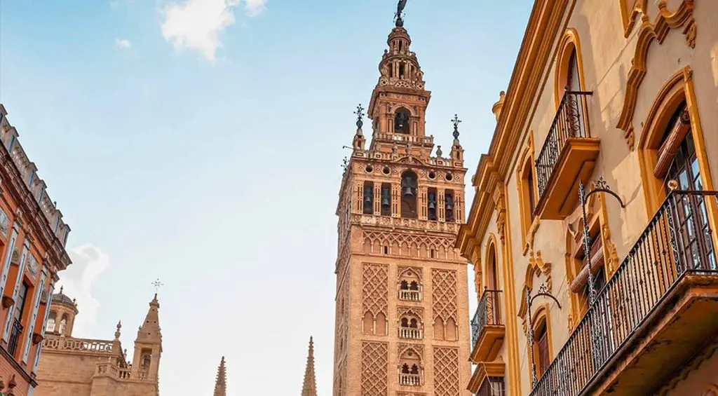 Giralda y Catedral de Sevilla