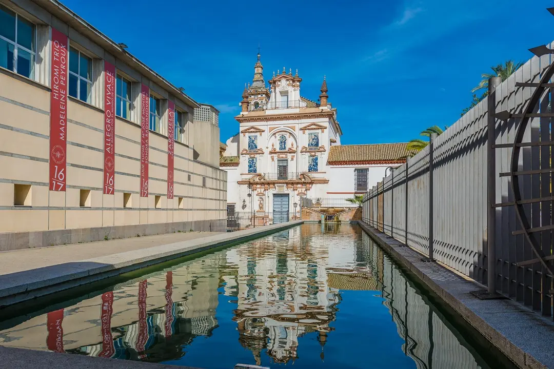 Monumentos de Sevilla: Guía Completa con Historia, Horarios y Consejos