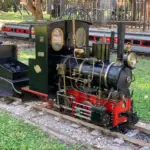 El Pequeño Ferrocarril del Alamillo ofrece recorridos por el parque